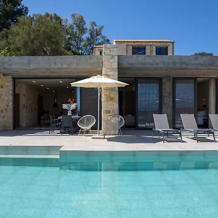 Otter By Posarellivillas Acharavi (Corfu)